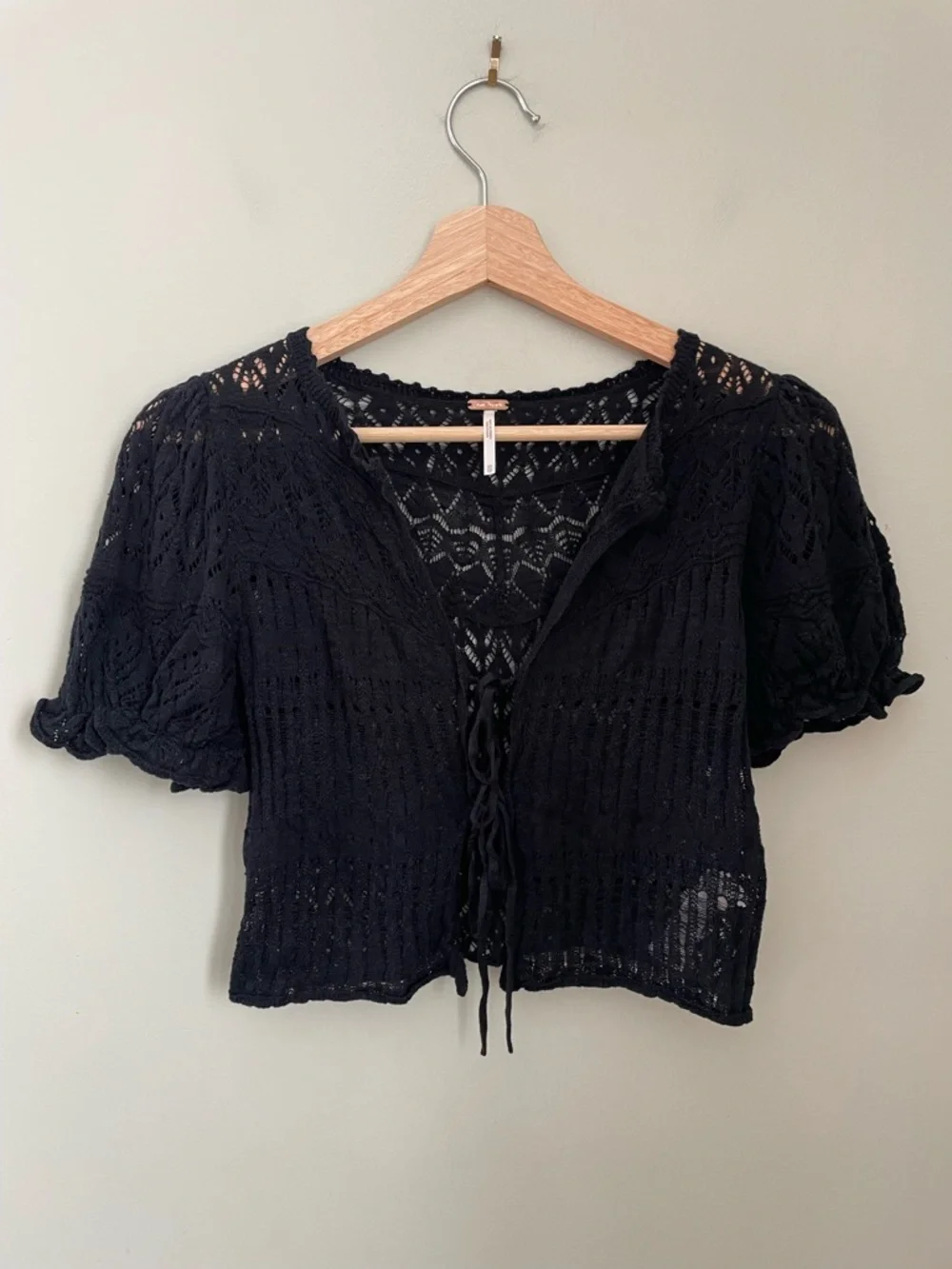 Free People Lucie Crochet Crop Cardigan Sweater Size XS Black Cottagecore Boho - Picture 3 of 10
